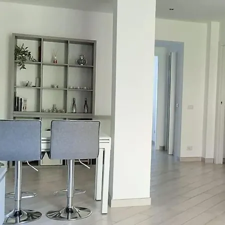 Apartman Ampio Bilocale In Zona Porta Vittoria / Corso Lodi *